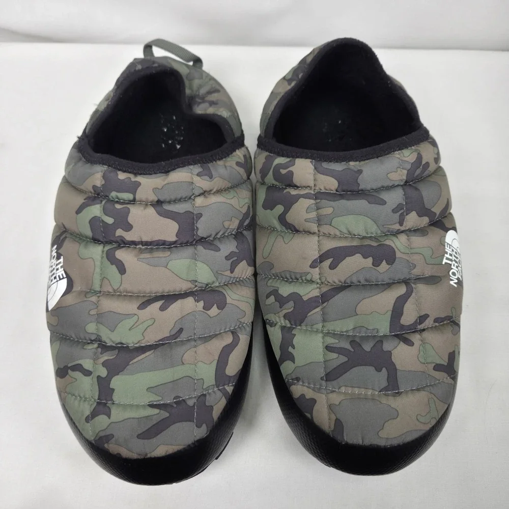 The North Face Thermoball Traction Mule V  Slipper Mens 9 Army Camo Grip Sole